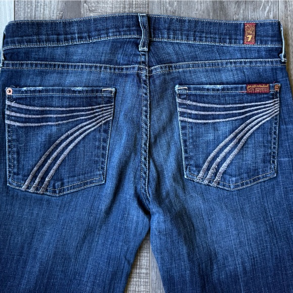 Women's Blue Jeans - Picture 11 of 16
